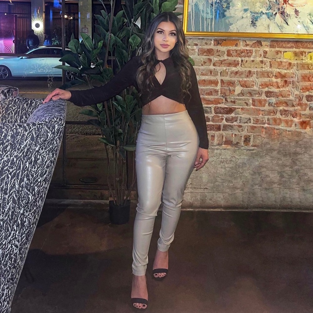Brown crop top